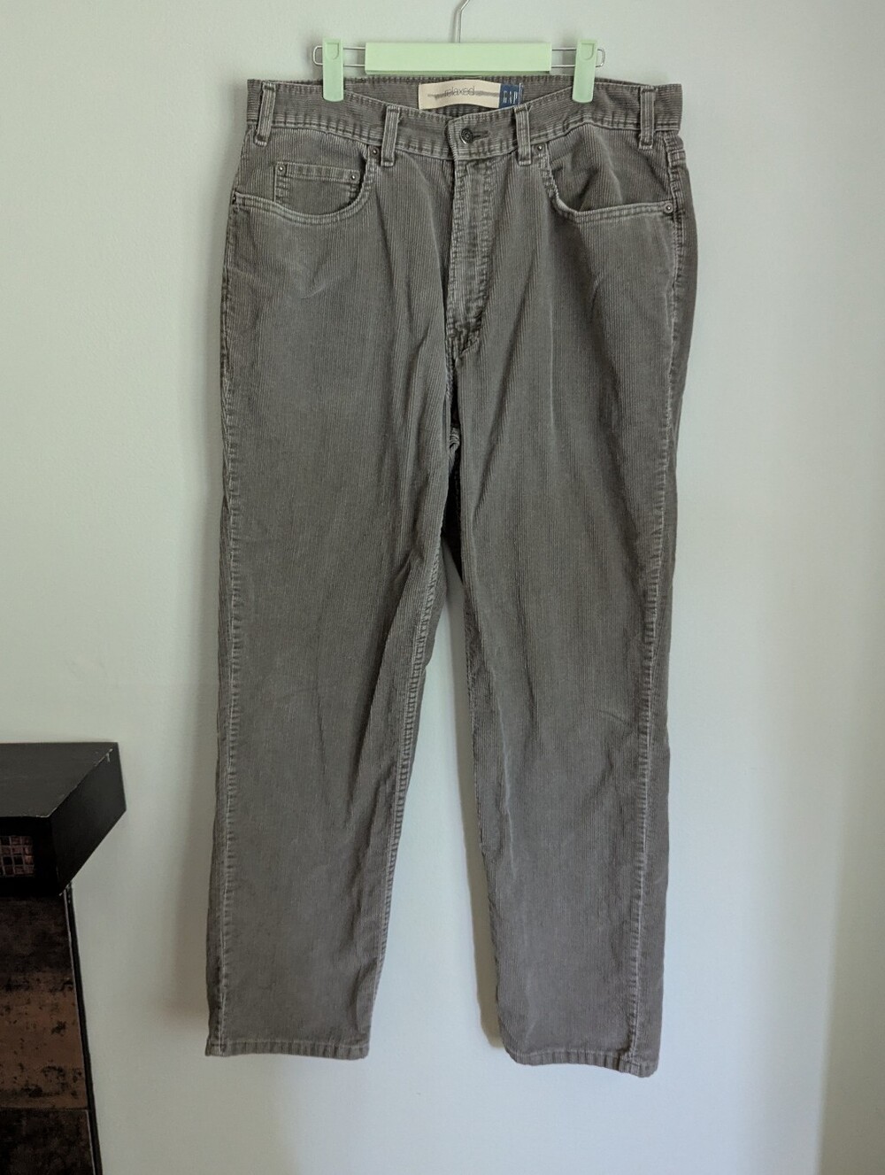 Vintage Y2K/90s Gap Relaxed Corduroy Pants Mens 33x31 Green/Grey Preppy Faded